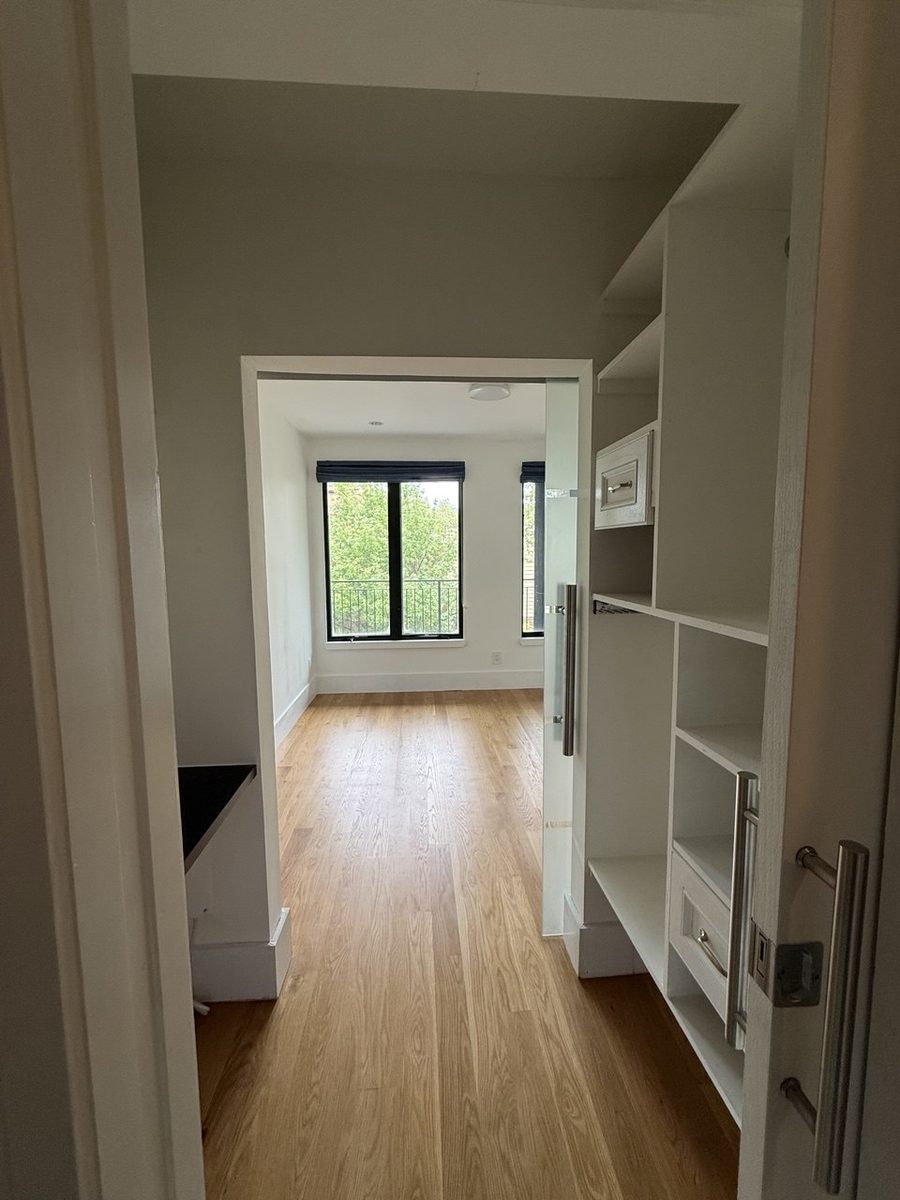 Apartment turnover service Williamsburg Brooklyn — market-ready unit